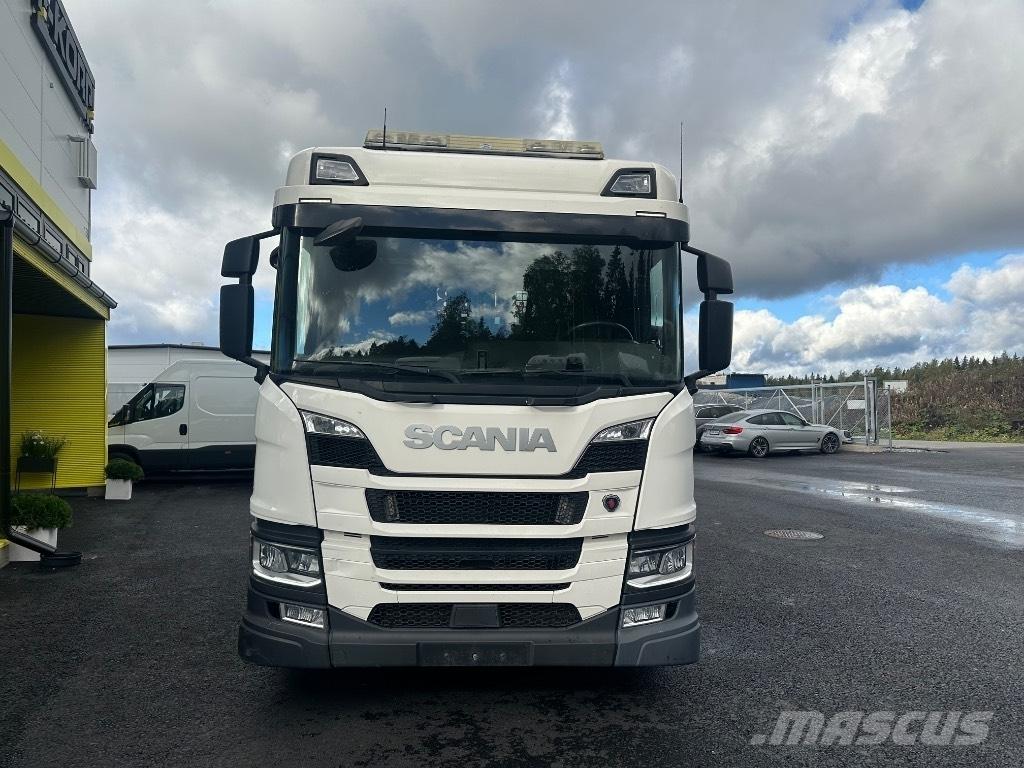 Scania P 370 6x2*4 工程吊钩车