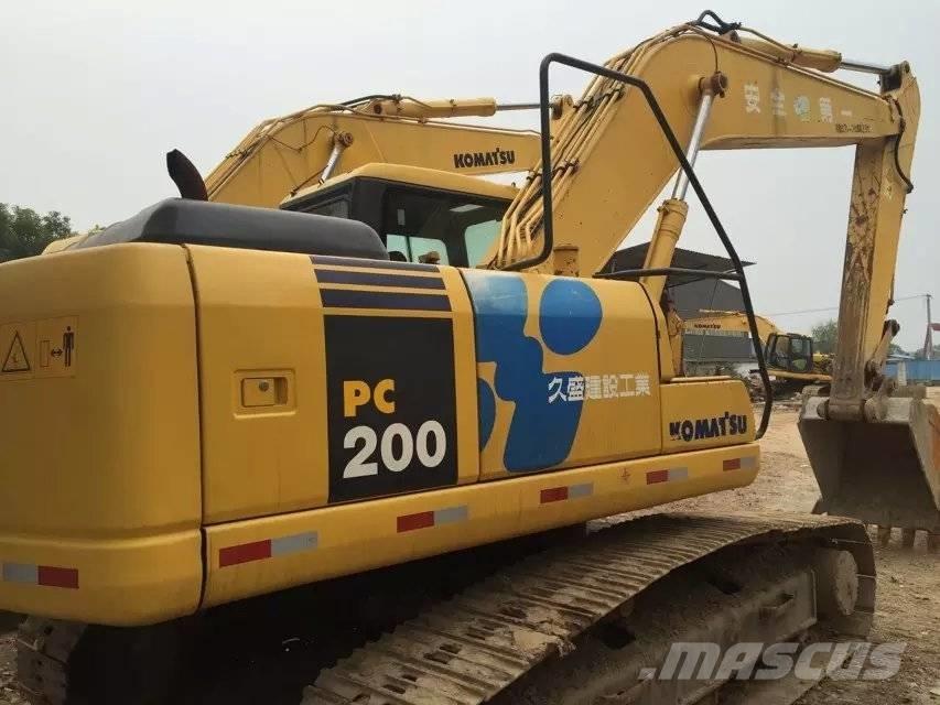 Komatsu pc200-7 履带挖掘机