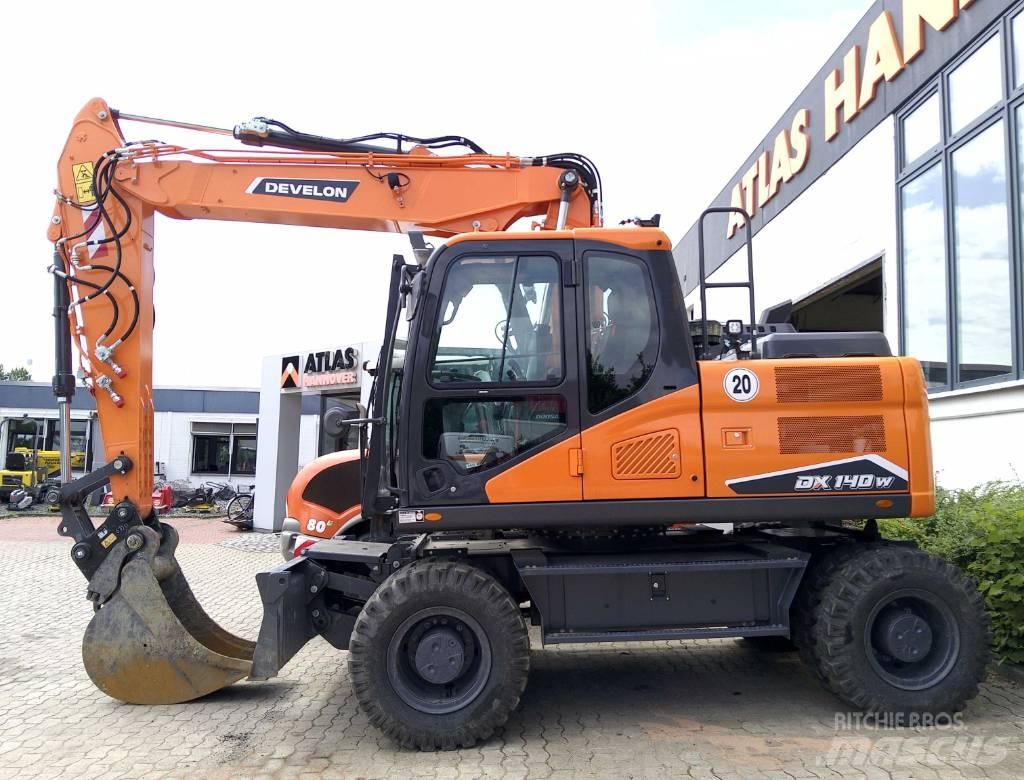 Doosan DX140W-7 轮式挖掘机