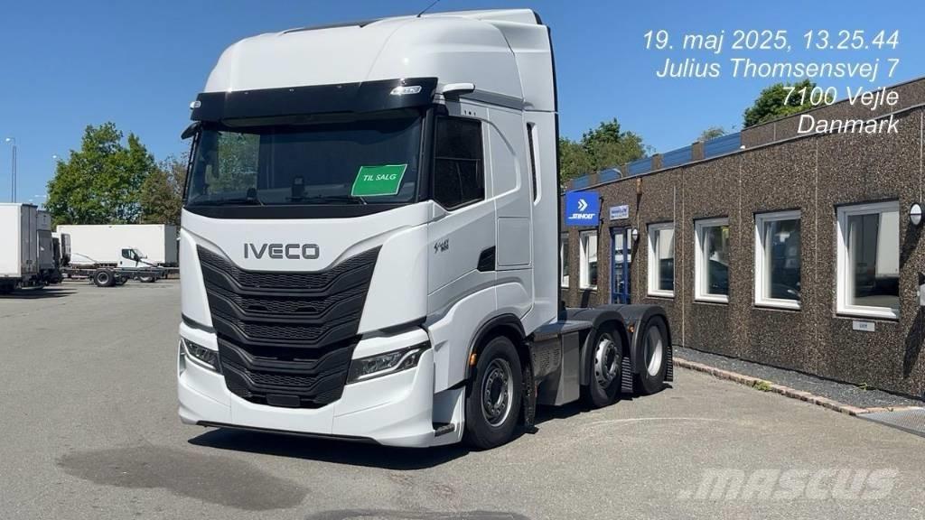 Iveco S-Way 牵引车