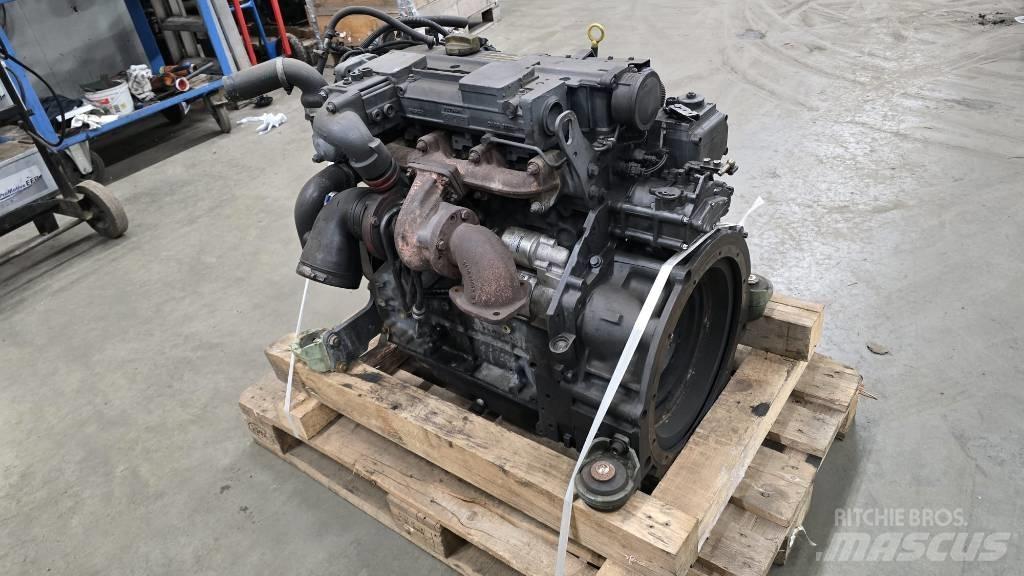 Deutz BF4M2012 发动机