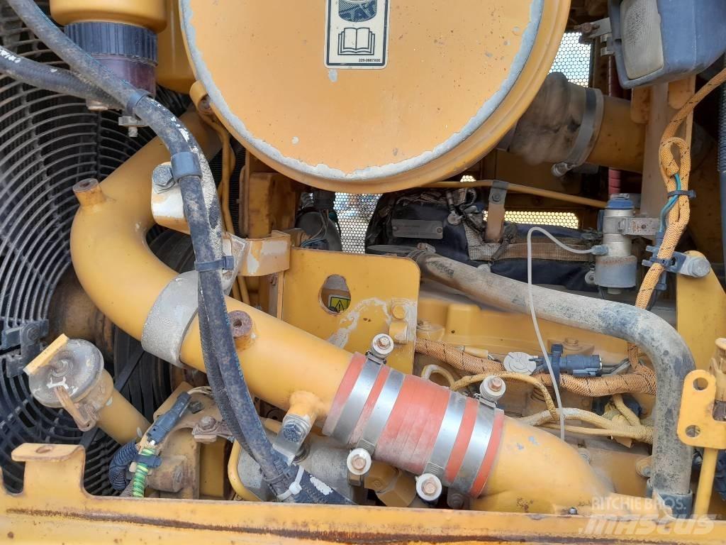 CAT D 6 R III 履带式推土机