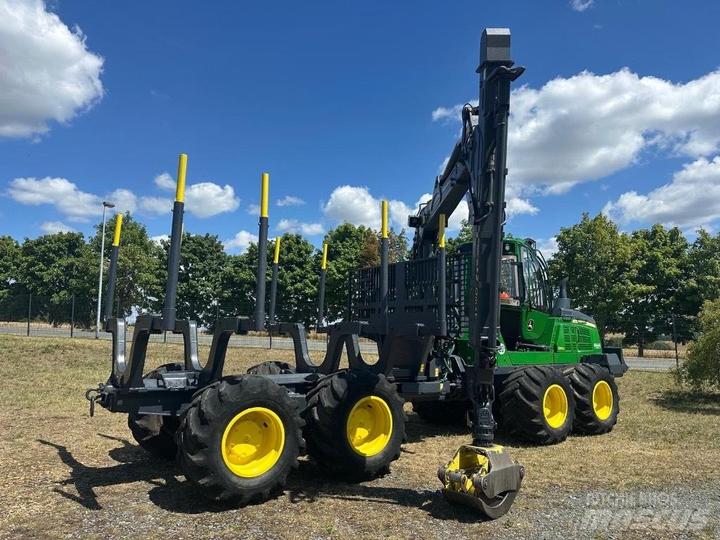 John Deere 1210G 集运机