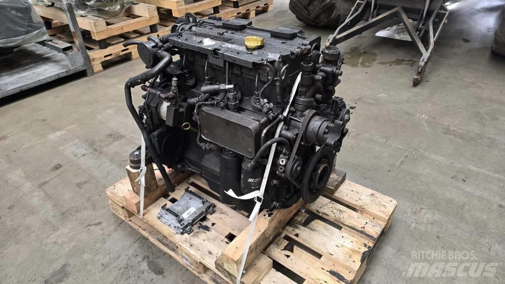 Deutz TD2012L042V 发动机