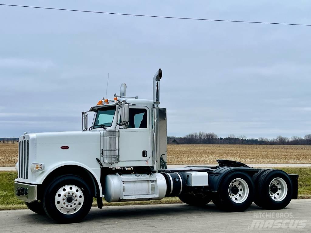 Peterbilt 389 牵引车