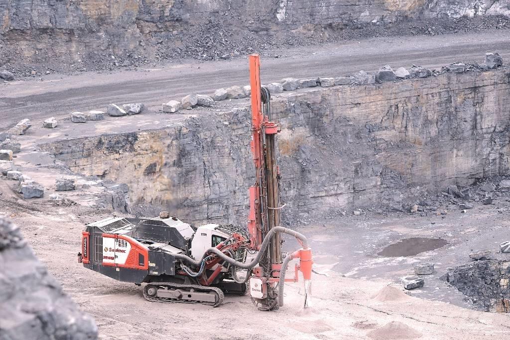 Sandvik di650i 钻孔机