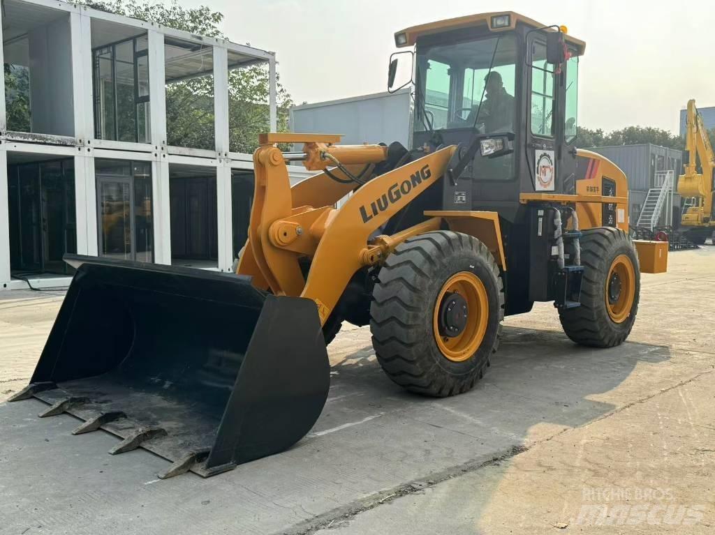 LiuGong CLG 835 轮式装载机