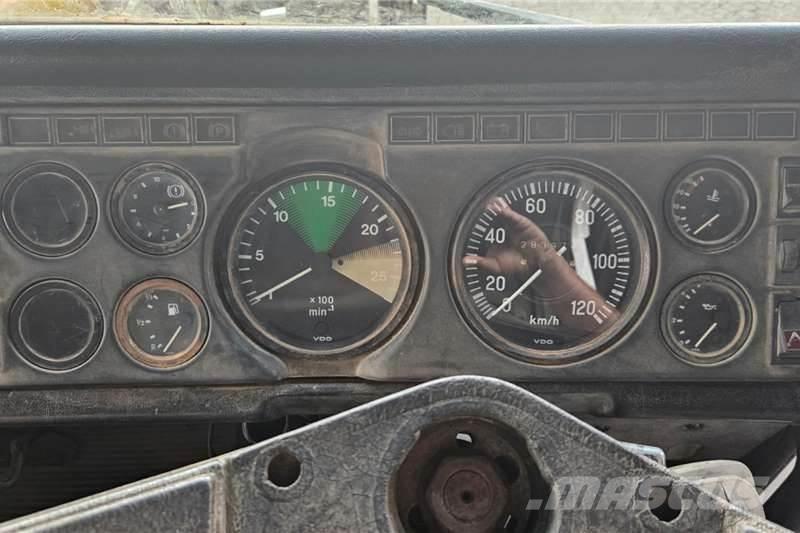 MAN 30-240 其他货车