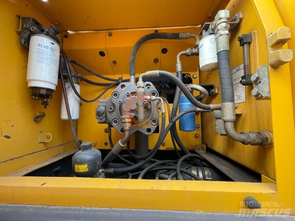 Volvo EC 210 B LC 履带挖掘机
