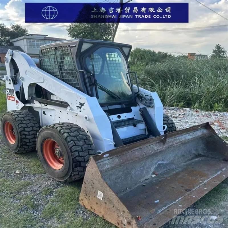 Bobcat s 300 滑移装载机