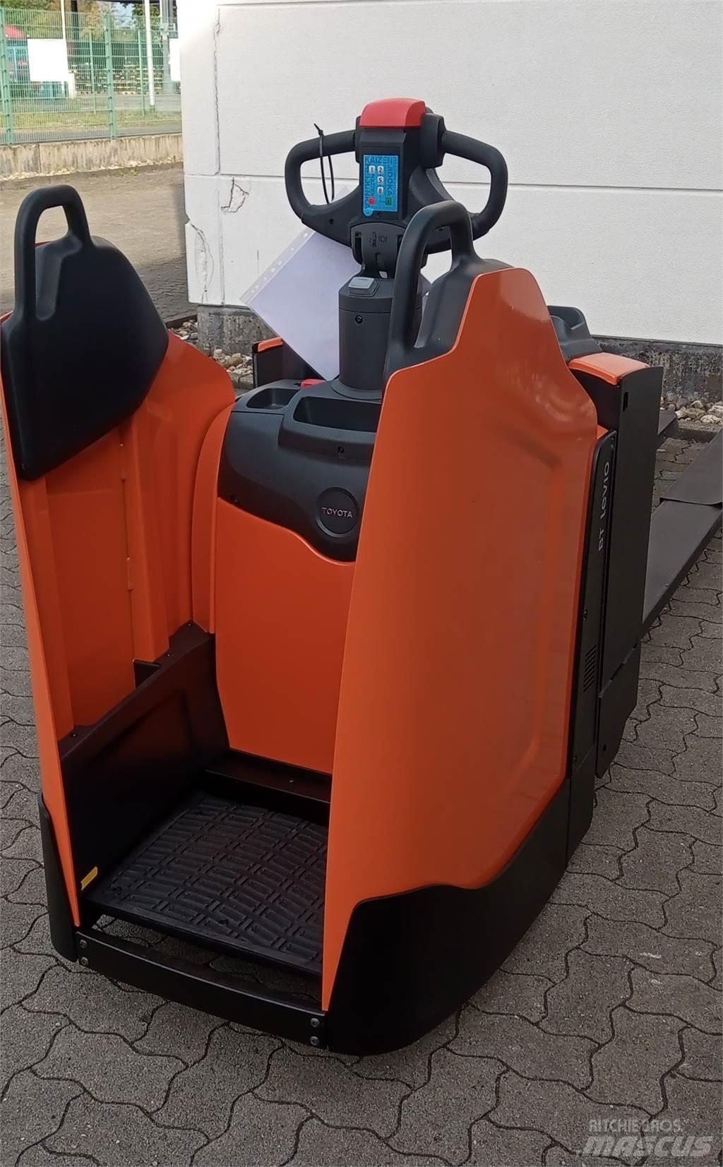 Toyota LPE 250 手摇升降机