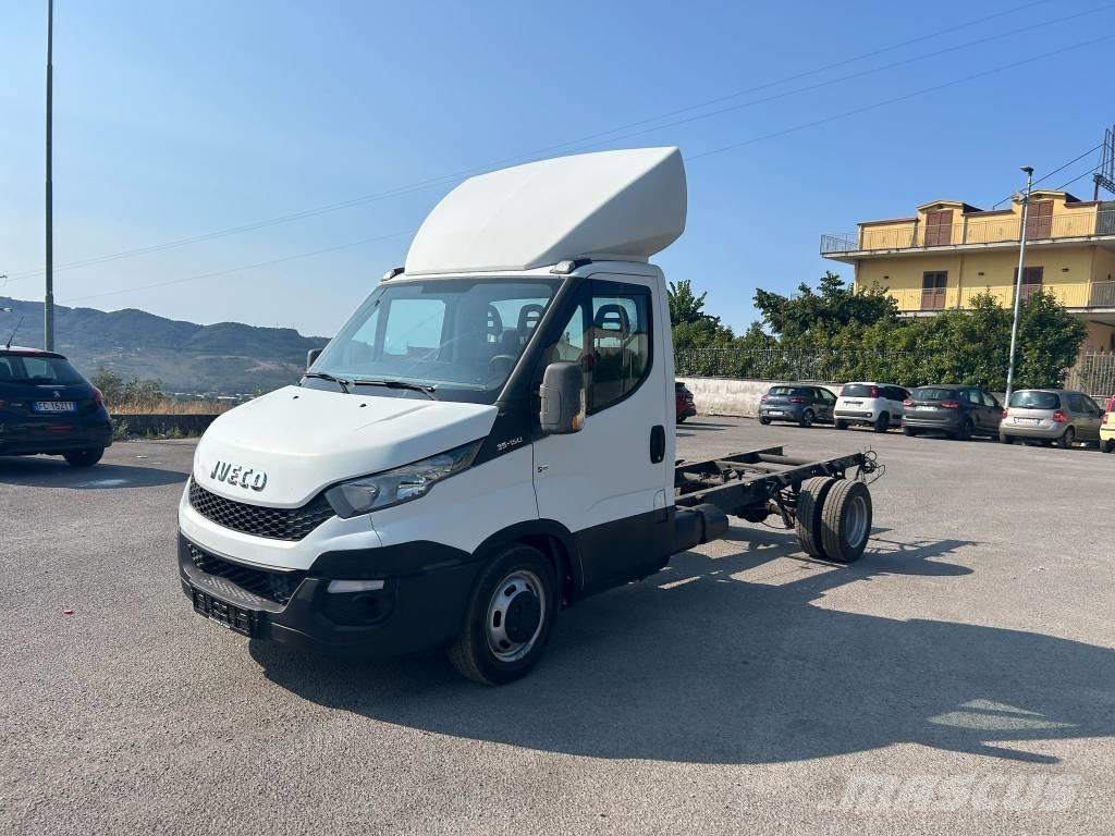Iveco Daily 35-150 车辆运输车