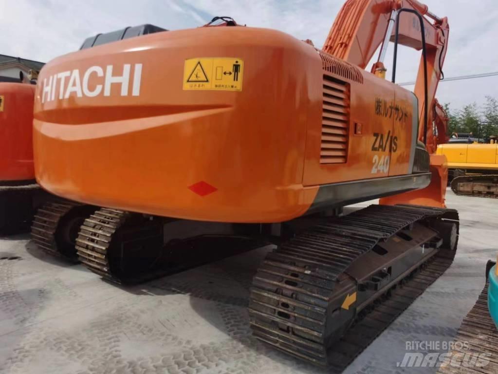 Hitachi ZX 240 履带挖掘机
