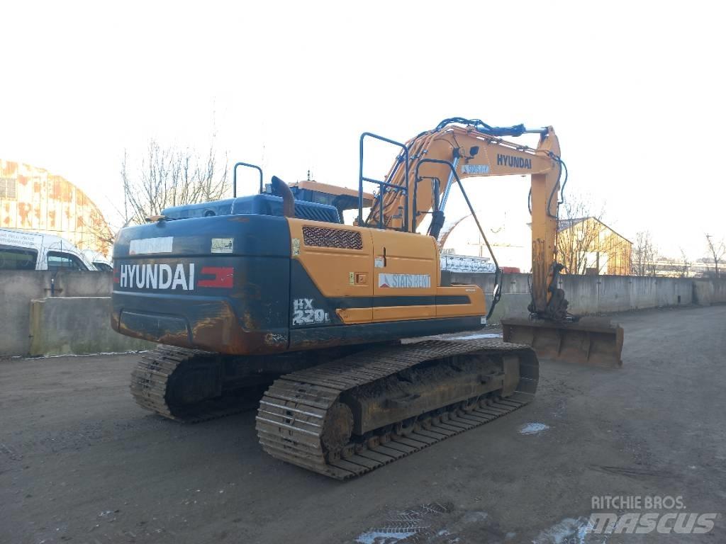 Hyundai HX 220 L 履带挖掘机