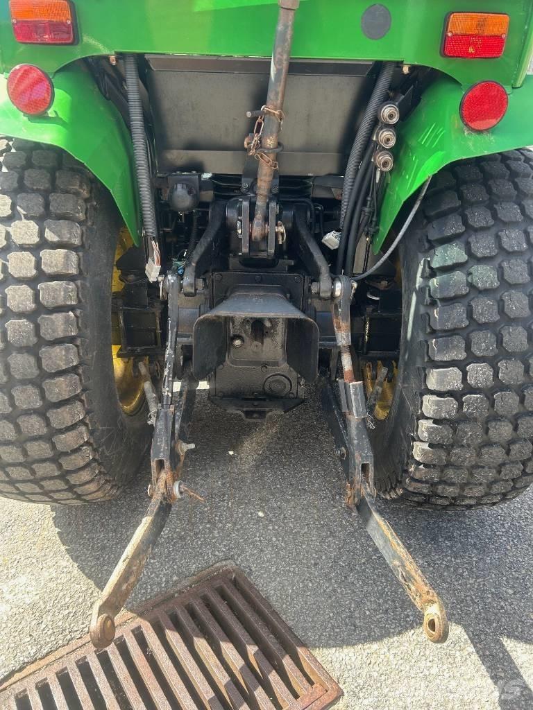 John Deere 4400 小型拖拉机