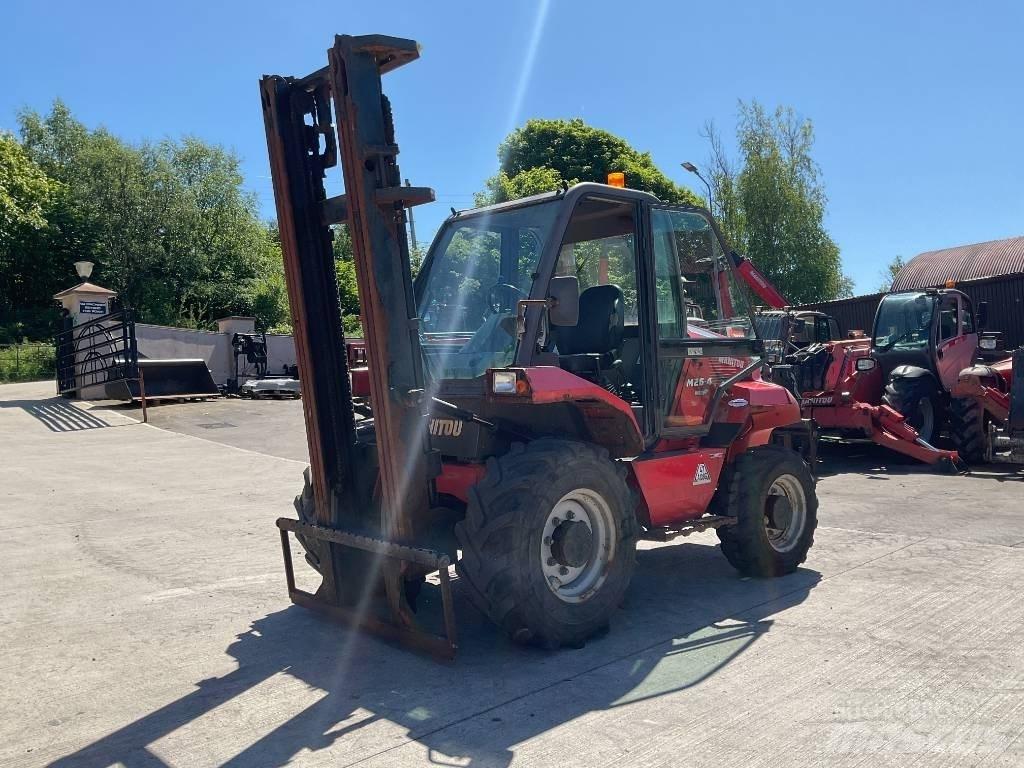 Manitou M 26.4 伸缩臂叉装车|叉装车