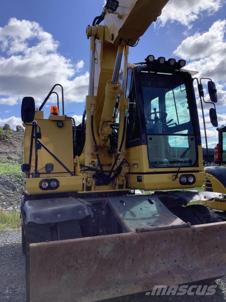 Komatsu PW148-10 轮式挖掘机