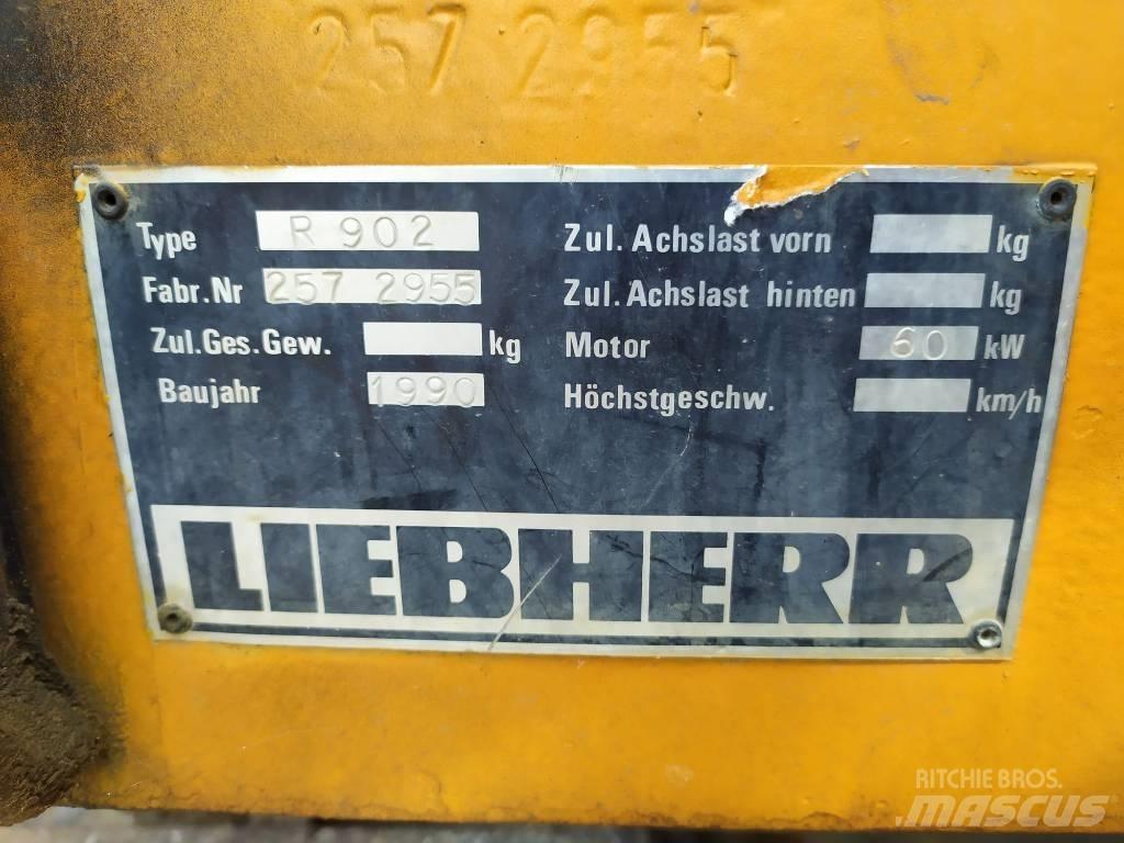Liebherr 902 履带挖掘机