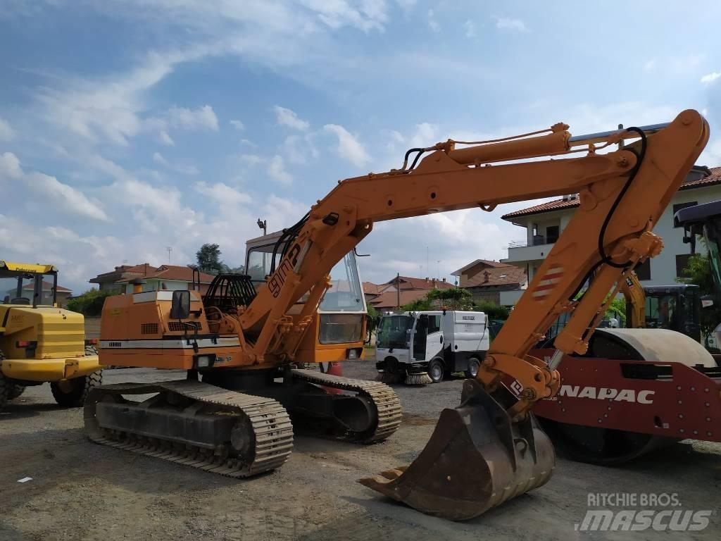 Liebherr 902 履带挖掘机