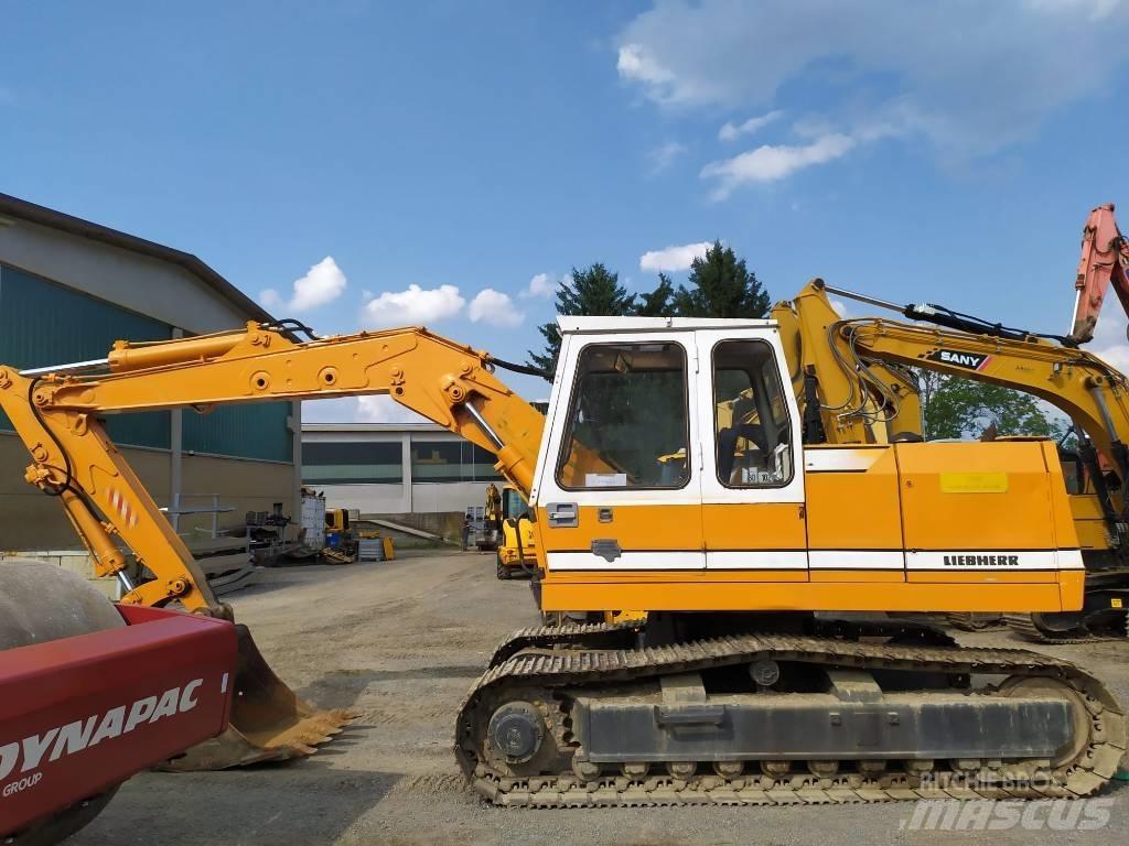 Liebherr 902 履带挖掘机