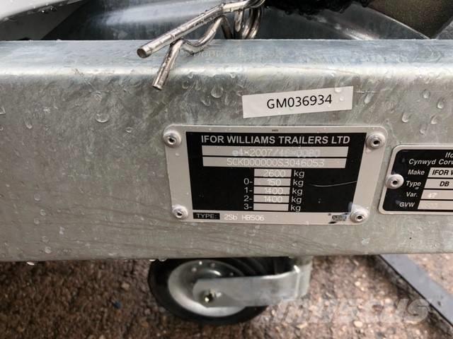 Ifor Williams HB 506 牲畜运输半挂车
