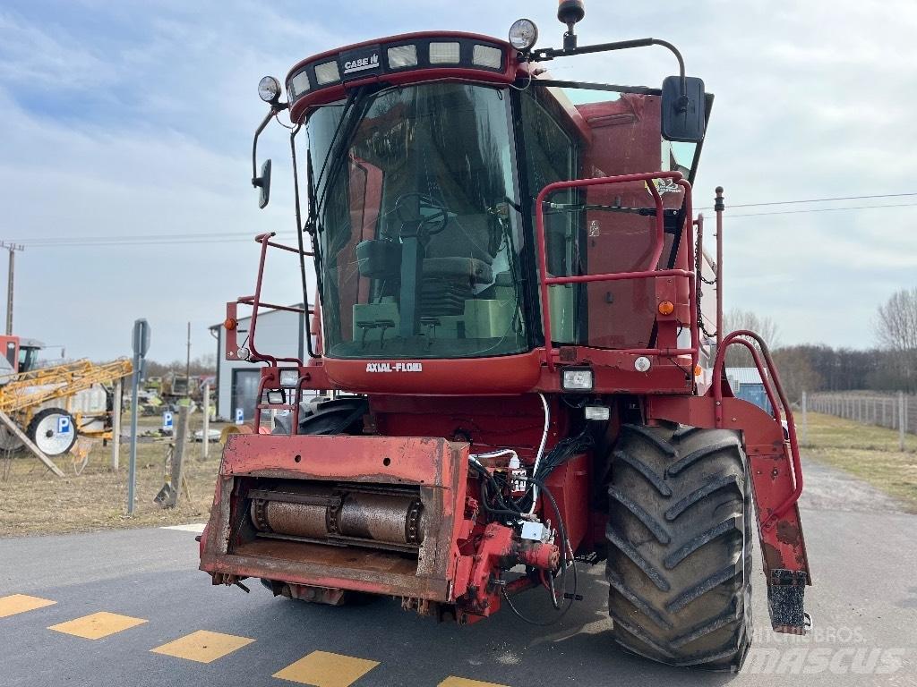 Case IH 2388 联合收割机