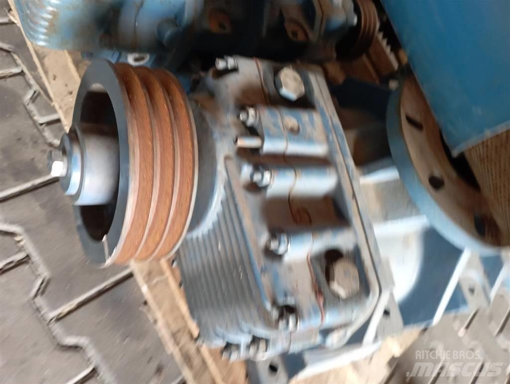  Spomasz DR125T 压缩机