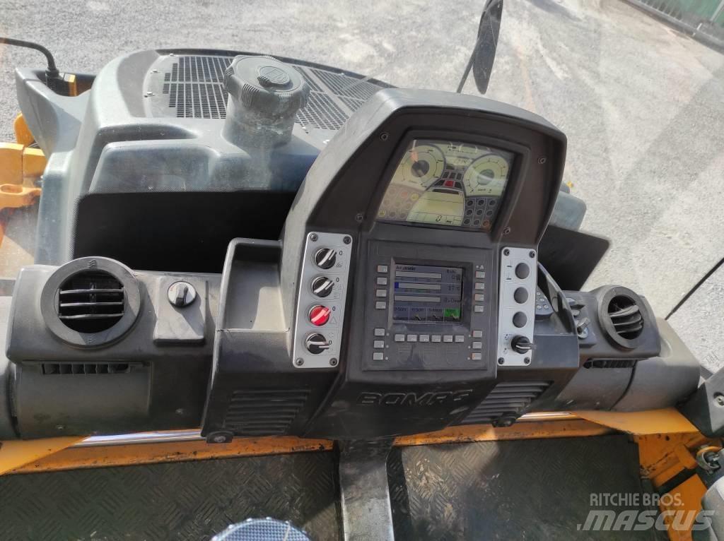 Bomag BW 174 A P 双轮压路机
