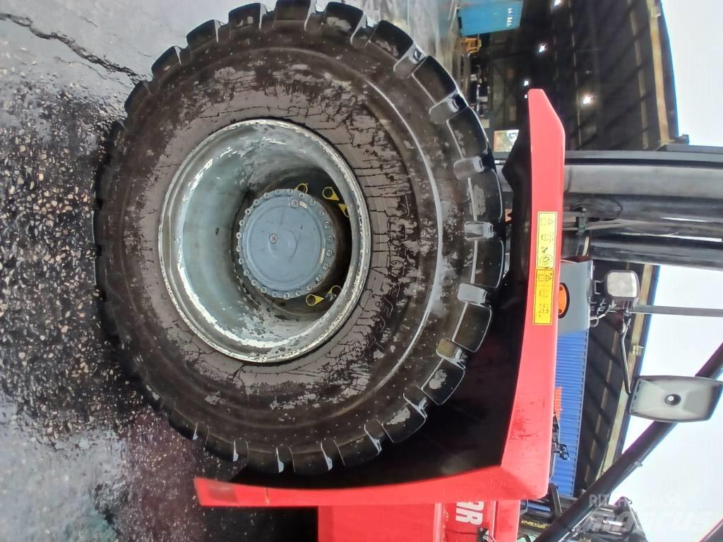 Kalmar DCG100-45ED7 集裝箱车