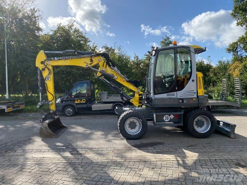 Wacker Neuson EW65 轮式挖掘机
