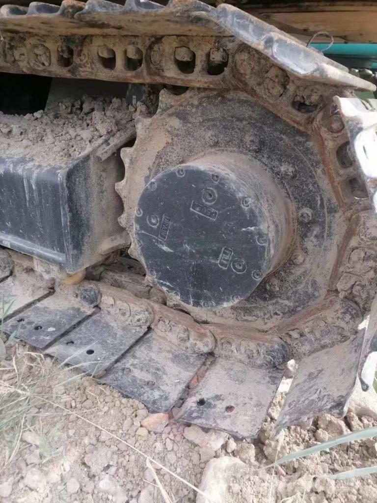 CAT 307E2 中型挖掘机