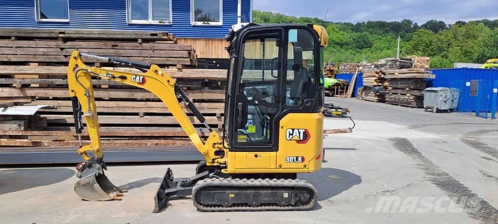 CAT 301.8 小型挖掘机