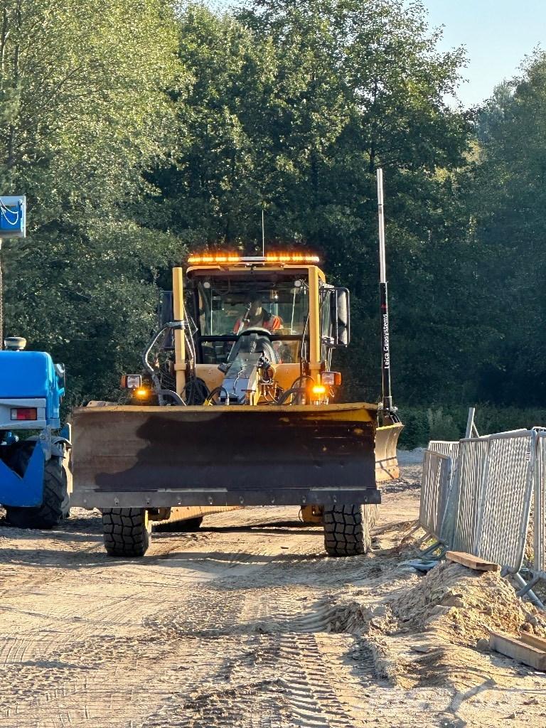 Volvo G 946 平地机/推土机