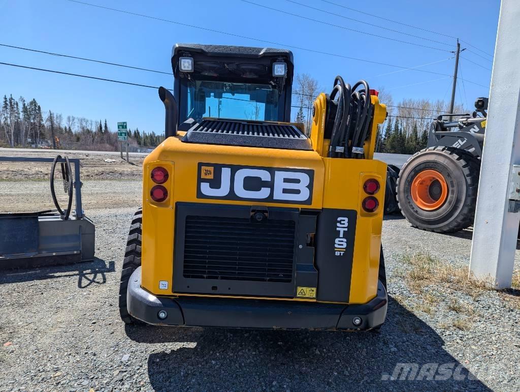 JCB 3TS-8T 滑移装载机