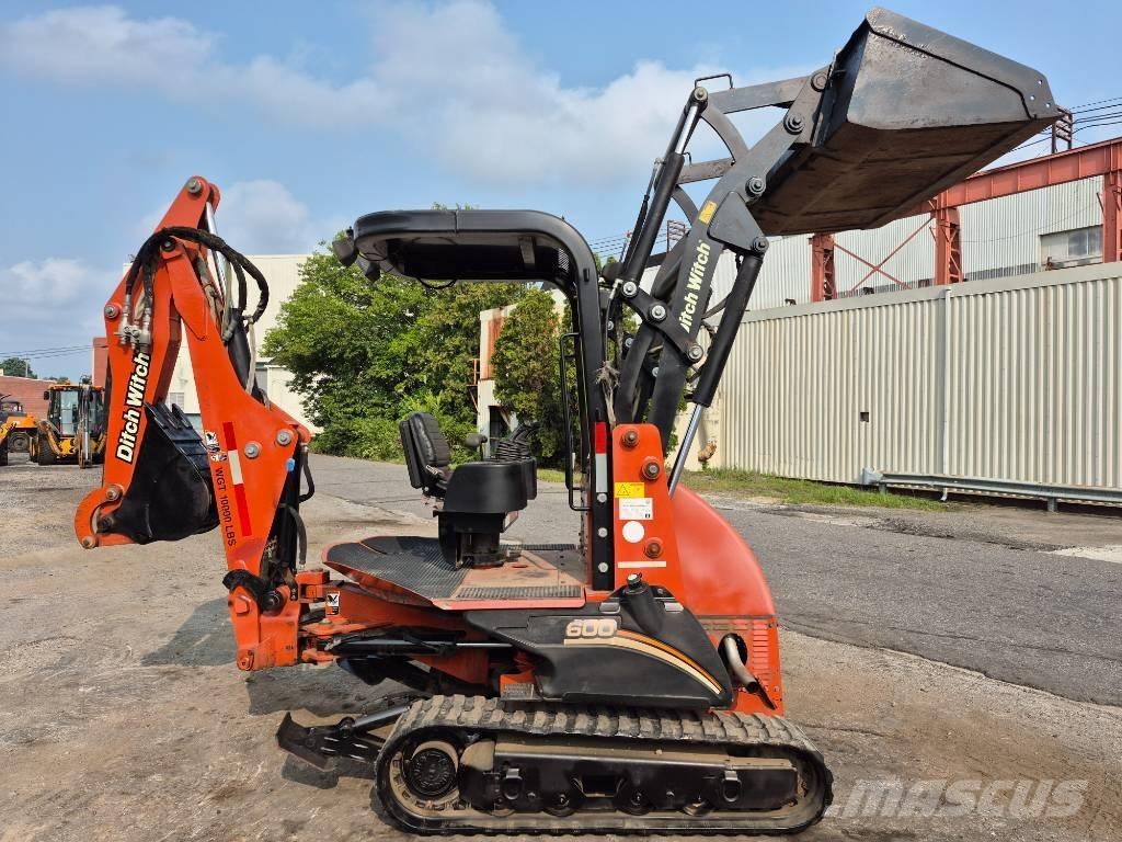 Ditch Witch XT 1600 反铲装载机