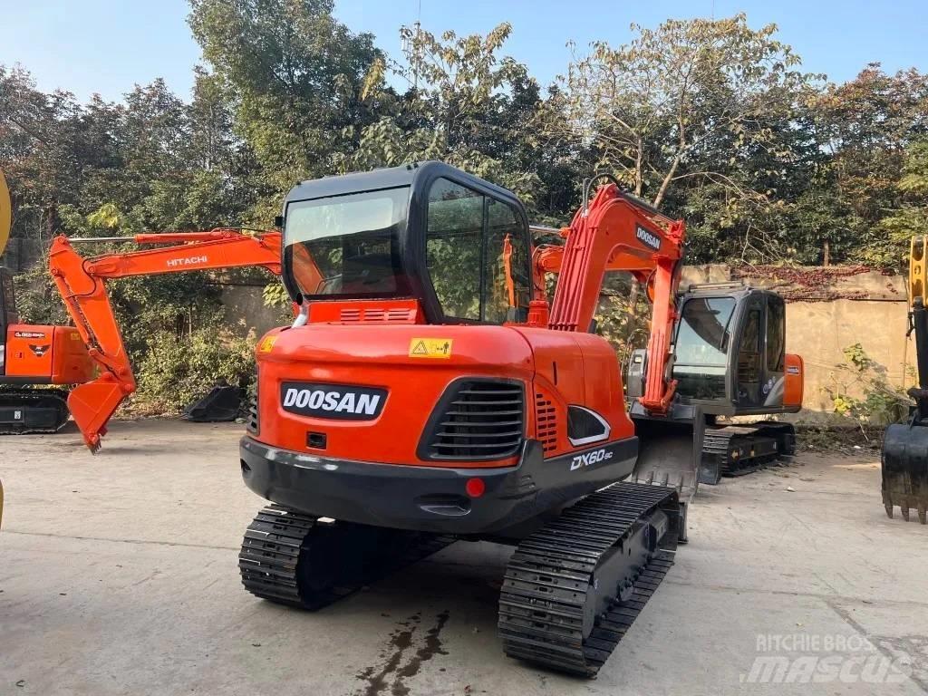 Doosan DX 60-9C 小型挖掘机