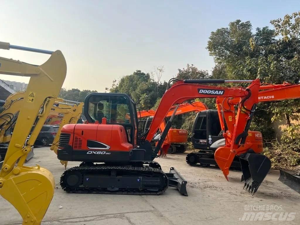 Doosan DX 60-9C 小型挖掘机