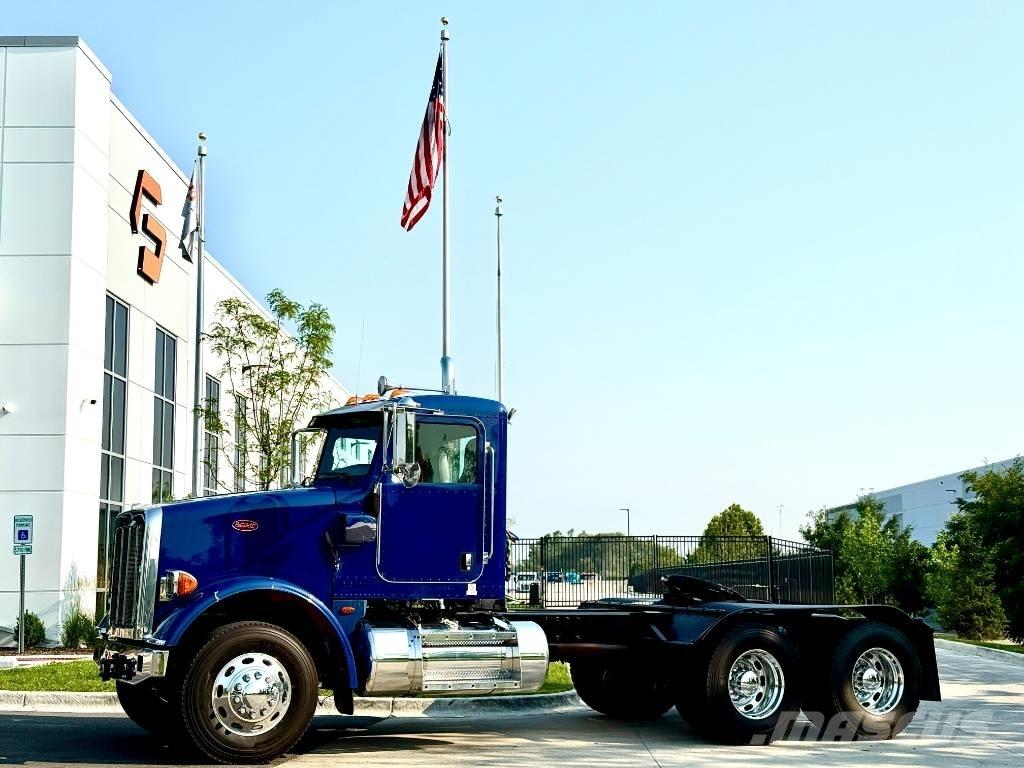 Peterbilt 365 牵引车