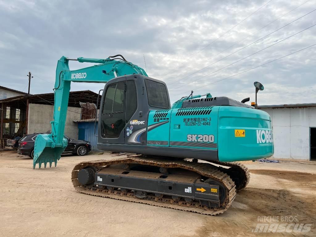 Kobelco SK 200-8 履带挖掘机