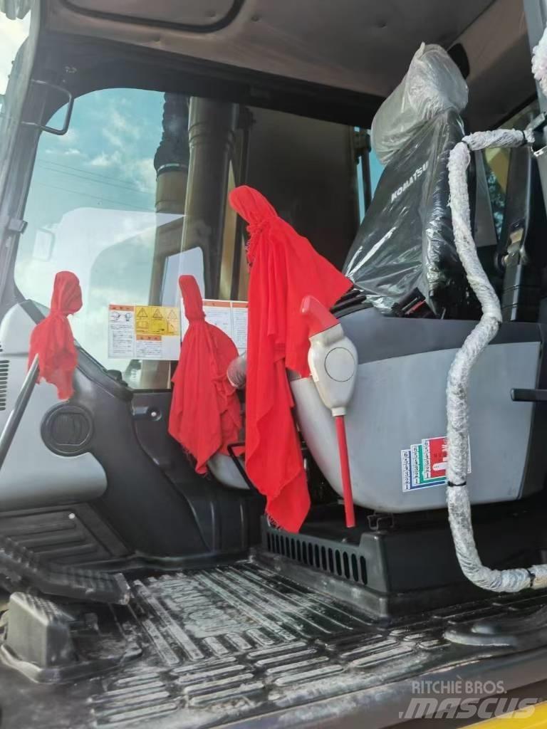 Komatsu 200-8 履带挖掘机