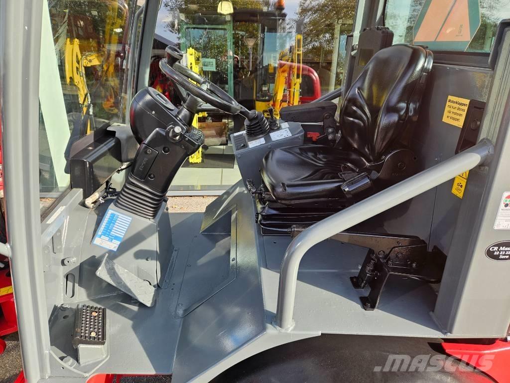 Weidemann 2070LP 小型装载机