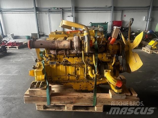 Komatsu SA6D140-1 发动机
