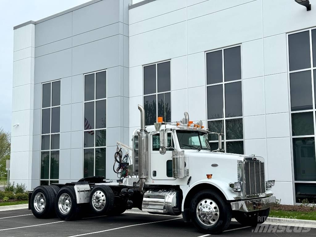 Peterbilt 357 牵引车