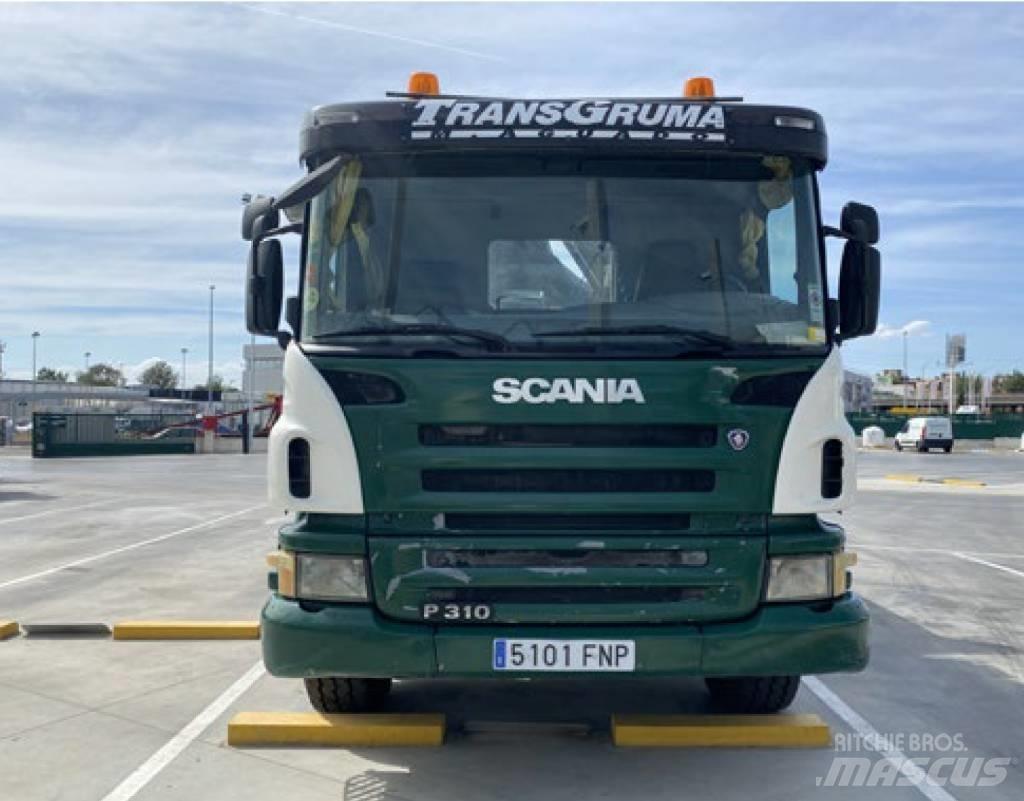 Hiab 477 E-8 随车折臂吊