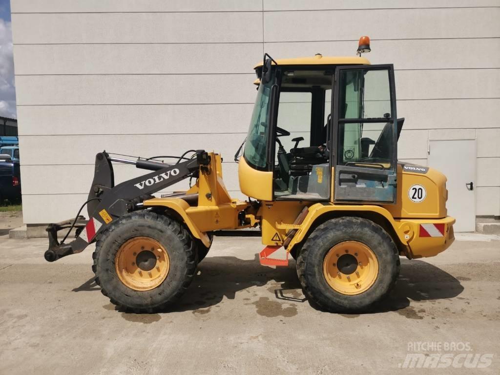 Volvo Radlader L30G 轮式装载机