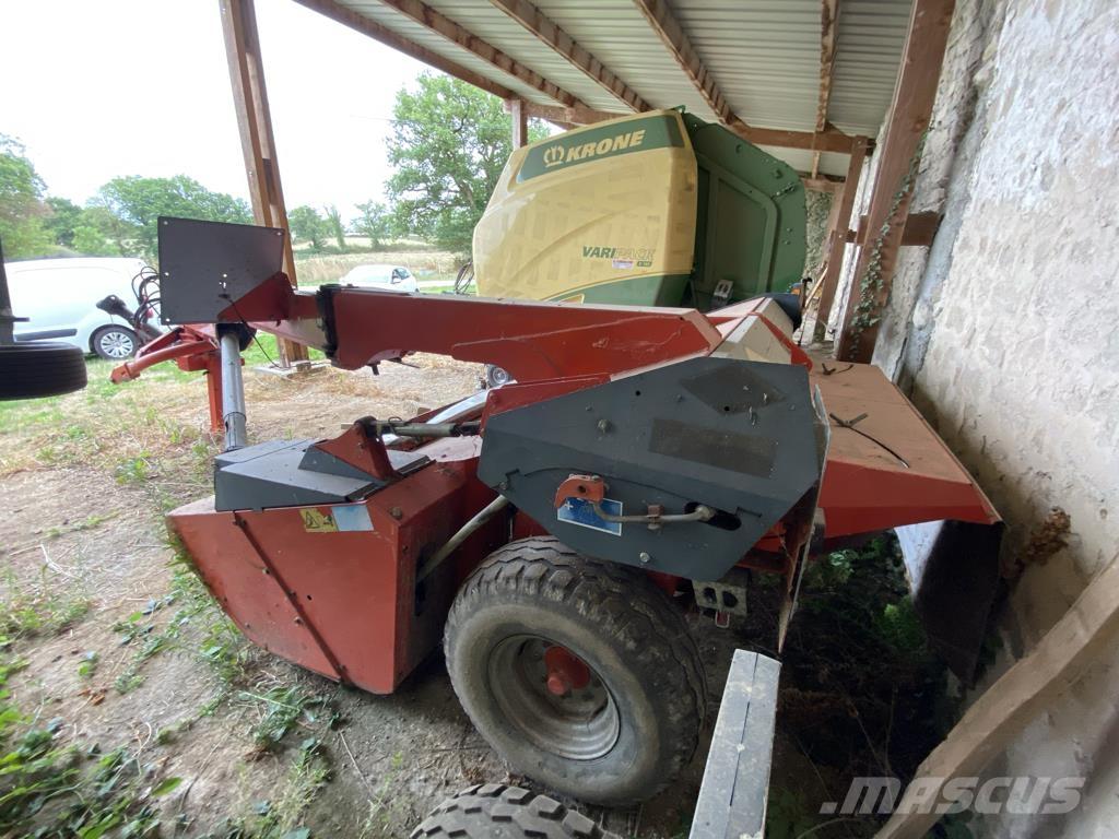 Kuhn FC303GL 装载牵引式割草机
