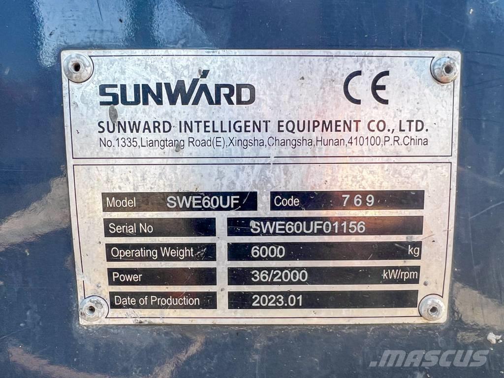 Sunward 60UF 小型挖掘机