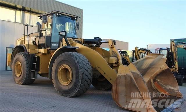 CAT 966M 轮式装载机