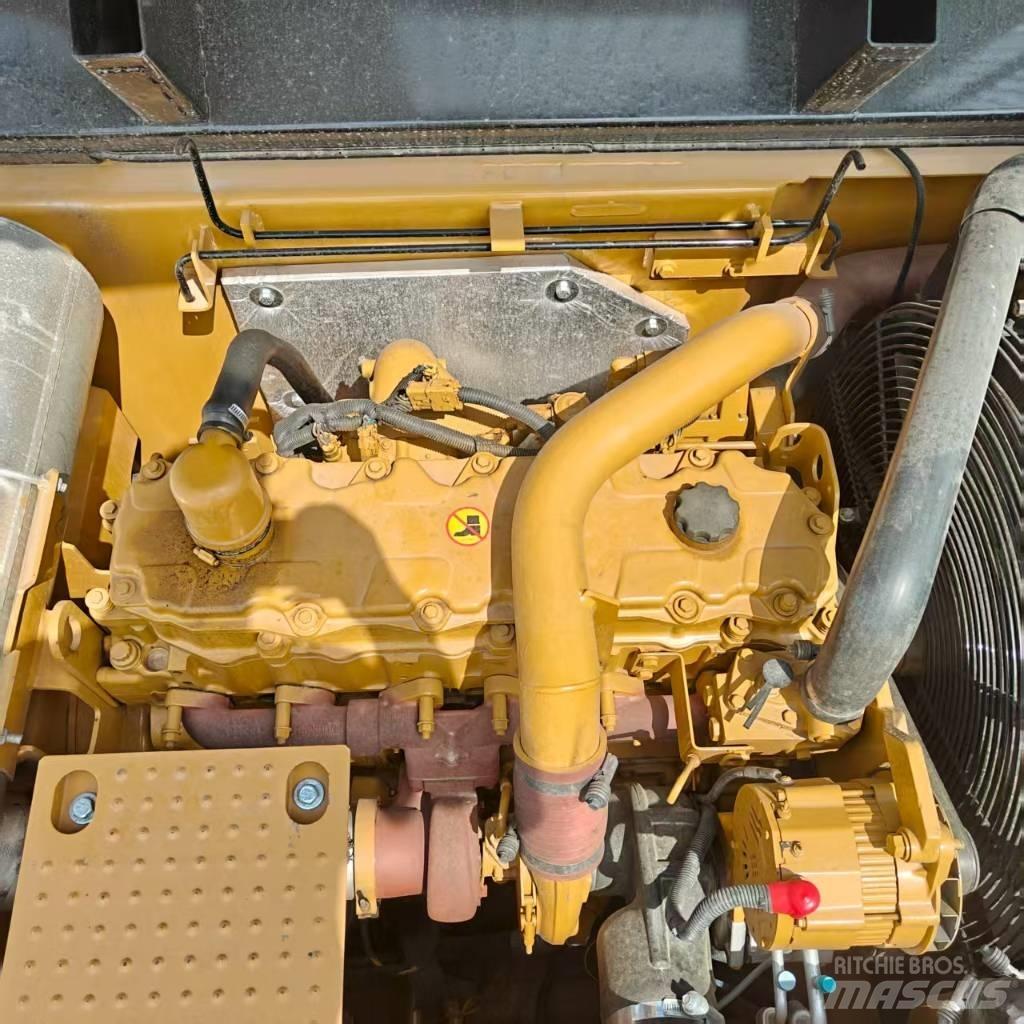CAT 329 D 履带挖掘机