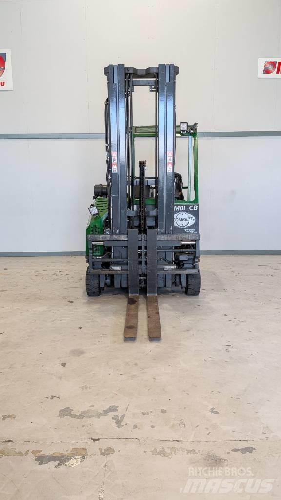 Combilift CB 3000 四轮前移式叉车